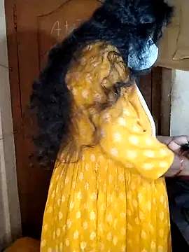 Snapshot of Megha_21 chatting on November 29, 2025, 10:02 pm Megha 21 online show from November 29, 2025, 10:02 pm