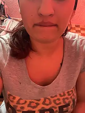 Snapshot of naomirouse_ chatting on September 14, 2025, 7:57 pm naomirouse  online show from September 14, 2025, 7:57 pm