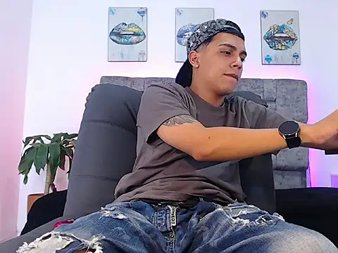 david santos16 online show from September 28, 2025, 1:55 am