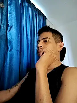 Snapshot of Juann-cock chatting on November 30, 2025, 4:11 pm Juann-cock online show from November 30, 2025, 4:11 pm