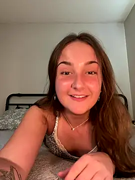 Snapshot of MadilynX777 chatting on October 10, 2025, 10:42 pm MadilynX777 online show from October 10, 2025, 10:42 pm