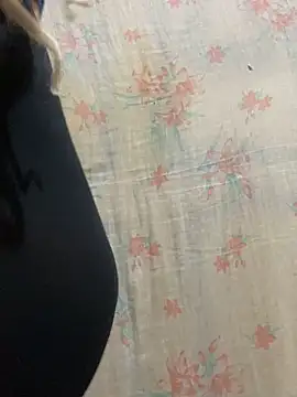 Snapshot of Cuckold-masters-dog chatting on November 3, 2025, 12:13 am Cuckold-masters-dog online show from November 3, 2025, 12:13 am