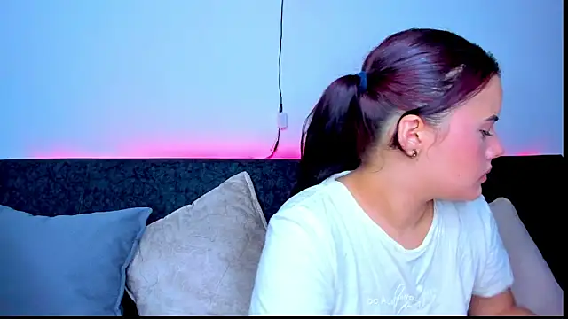 Snapshot of sweet_lily26 chatting on September 23, 2025, 3:42 am sweet lily26 online show from September 23, 2025, 3:42 am