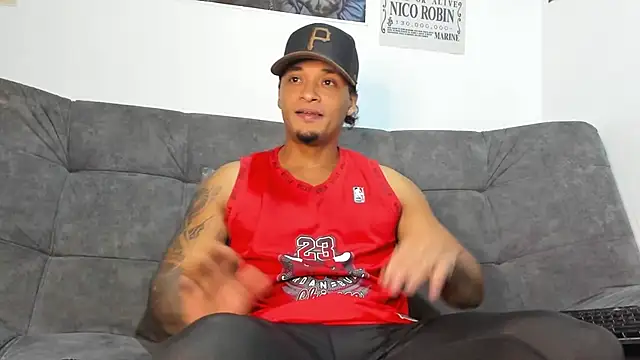  MACCARTHY TAYLOR online show from November 4, 2025, 11:48 pm