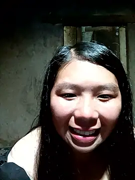 Snapshot of quynhkoolbae chatting on September 18, 2025, 12:40 pm quynhkoolbae online show from September 18, 2025, 12:40 pm