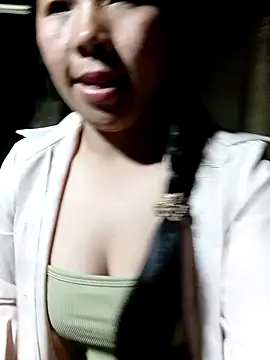 Snapshot of quynhkoolbae chatting on September 27, 2025, 11:26 am quynhkoolbae online show from September 27, 2025, 11:26 am