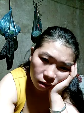 Snapshot of quynhkoolbae chatting on October 3, 2025, 1:08 pm quynhkoolbae online show from October 3, 2025, 1:08 pm