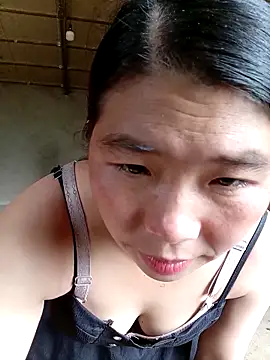 Snapshot of quynhkoolbae chatting on October 9, 2025, 3:37 am quynhkoolbae online show from October 9, 2025, 3:37 am