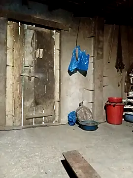 Snapshot of quynhkoolbae chatting on October 23, 2025, 10:14 am quynhkoolbae online show from October 23, 2025, 10:14 am