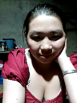 Snapshot of quynhkoolbae chatting on November 1, 2025, 12:51 pm quynhkoolbae online show from November 1, 2025, 12:51 pm