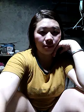 Snapshot of quynhkoolbae chatting on November 9, 2025, 12:36 pm quynhkoolbae online show from November 9, 2025, 12:36 pm