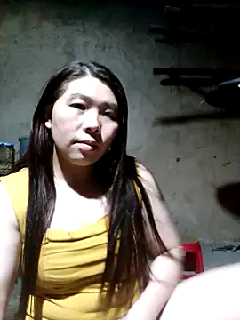 Snapshot of quynhkoolbae chatting on November 11, 2025, 1:44 pm quynhkoolbae online show from November 11, 2025, 1:44 pm