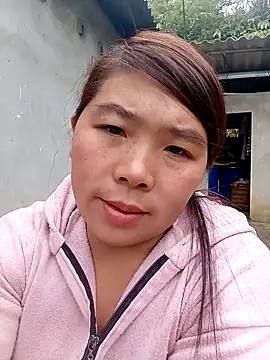 Snapshot of quynhkoolbae chatting on November 21, 2025, 2:10 am quynhkoolbae online show from November 21, 2025, 2:10 am