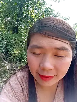 Snapshot of quynhkoolbae chatting on November 23, 2025, 3:39 am quynhkoolbae online show from November 23, 2025, 3:39 am