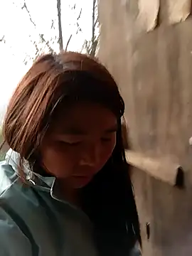 Snapshot of quynhkoolbae chatting on November 25, 2025, 12:10 am quynhkoolbae online show from November 25, 2025, 12:10 am