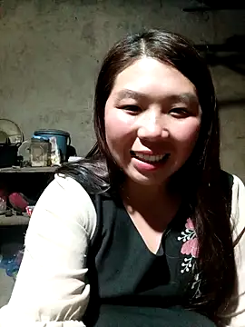 Snapshot of quynhkoolbae chatting on November 25, 2025, 12:49 pm quynhkoolbae online show from November 25, 2025, 12:49 pm