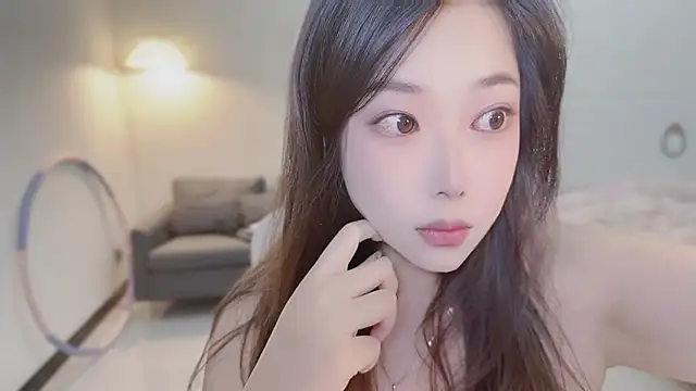 Maymay  online show from September 25, 2025, 11:08 pm