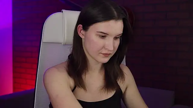 Snapshot of AgataWillis chatting on October 23, 2025, 11:42 am AgataWillis online show from October 23, 2025, 11:42 am