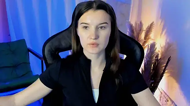 Snapshot of AgataWillis chatting on October 28, 2025, 8:51 am AgataWillis online show from October 28, 2025, 8:51 am