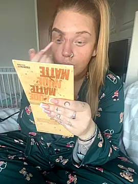 Snapshot of MysteriousMylaX chatting on November 20, 2025, 2:17 pm MysteriousMylaX online show from November 20, 2025, 2:17 pm