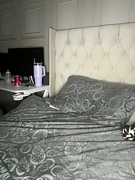 Snapshot of MysteriousMylaX chatting on December 16, 2025, 8:03 pm MysteriousMylaX online show from December 16, 2025, 8:03 pm