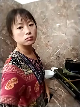 linda bae00 online show from September 15, 2025, 12:10 am