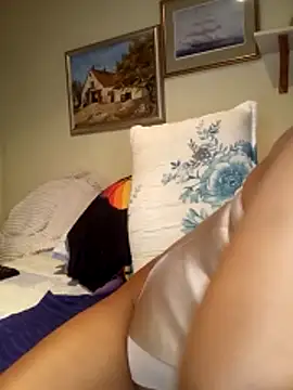 Snapshot of Missparis chatting on November 21, 2025, 8:29 pm Missparis online show from November 21, 2025, 8:29 pm