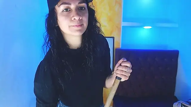 Snapshot of alison_moon7 chatting on September 20, 2025, 12:39 pm alison moon7 online show from September 20, 2025, 12:39 pm