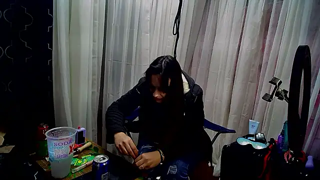 Snapshot of lillylooney chatting on October 29, 2025, 3:53 am lillylooney online show from October 29, 2025, 3:53 am