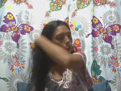 Snapshot of preggymom19 chatting on October 15, 2025, 3:06 am preggymom19 online show from October 15, 2025, 3:06 am