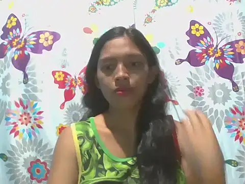 Snapshot of preggymom19 chatting on October 20, 2025, 2:12 am preggymom19 online show from October 20, 2025, 2:12 am