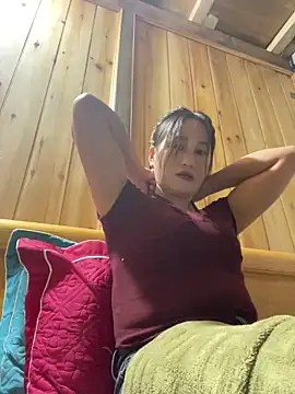 Snapshot of phungtiti chatting on November 5, 2025, 7:52 am phungtiti online show from November 5, 2025, 7:52 am