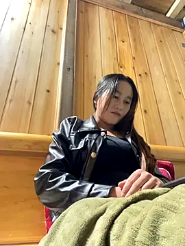 Snapshot of phungtiti chatting on November 12, 2025, 6:25 am phungtiti online show from November 12, 2025, 6:25 am