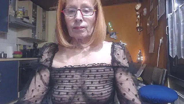 Snapshot of SexySilvie chatting on November 29, 2025, 2:42 pm SexySilvie online show from November 29, 2025, 2:42 pm