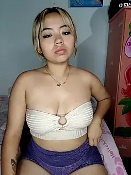 Snapshot of Emily__Hott chatting on September 18, 2025, 3:30 am Emily  Hott online show from September 18, 2025, 3:30 am