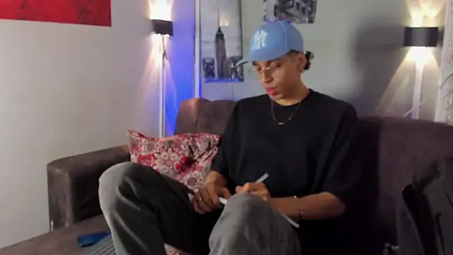 nicolai drake online show from November 6, 2025, 3:51 am