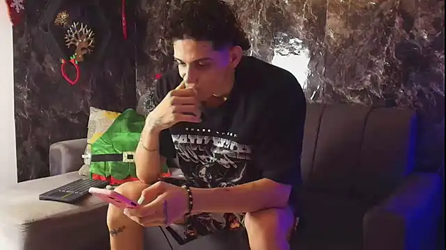 nicolai drake online show from November 23, 2025, 7:46 pm