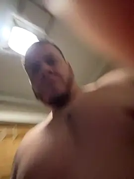 Snapshot of kev0n2389 chatting on October 12, 2025, 5:01 pm kev0n2389 online show from October 12, 2025, 5:01 pm