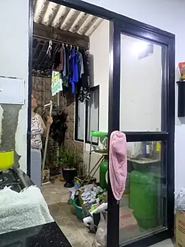 Nina vallon online show from September 10, 2025, 10:26 am