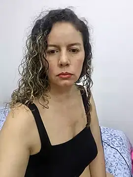 Nina vallon online show from October 6, 2025, 10:45 am