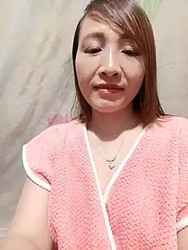 Snapshot of Missa_kute20 chatting on September 21, 2025, 1:35 pm Missa kute20 online show from September 21, 2025, 1:35 pm