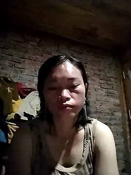   Ngoc20   online show from October 15, 2025, 2:39 pm