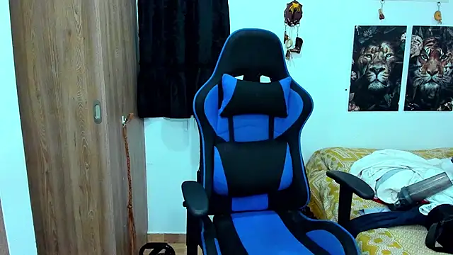 Snapshot of javiersexymann chatting on January 9, 2025, 11:02 pm javiersexymann online show from January 9, 2025, 11:02 pm