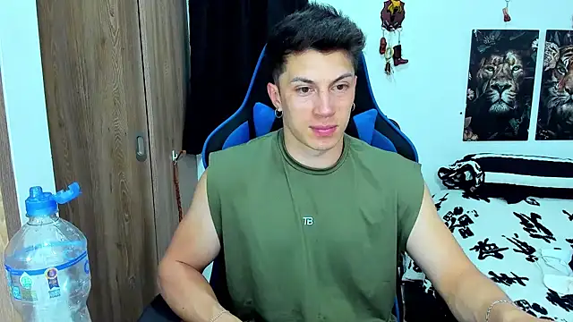 Snapshot of javiersexymann chatting on February 11, 2025, 10:18 pm javiersexymann online show from February 11, 2025, 10:18 pm