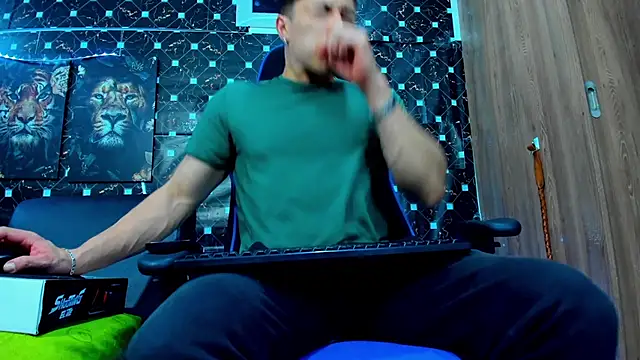 Snapshot of javiersexymann chatting on September 9, 2025, 11:15 pm javiersexymann online show from September 9, 2025, 11:15 pm