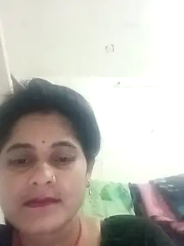 Snapshot of JULEE-740 chatting on October 11, 2025, 4:05 pm JULEE-740 online show from October 11, 2025, 4:05 pm