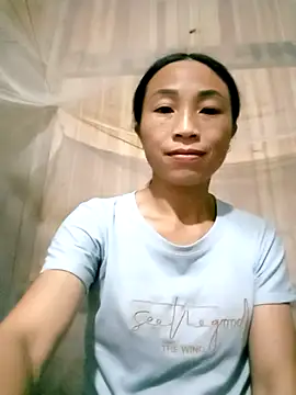 lucybaby00 online show from September 10, 2025, 10:37 am