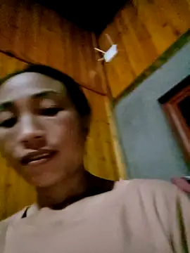 lucybaby00 online show from September 18, 2025, 11:23 am