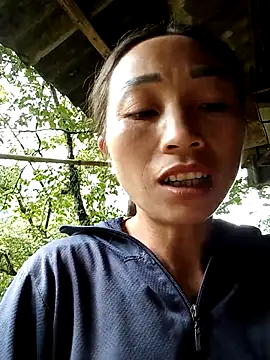 lucybaby00 online show from September 23, 2025, 4:15 am