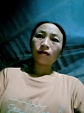 lucybaby00 online show from October 3, 2025, 7:00 pm